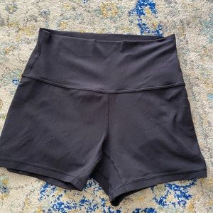 Lulu🍋 Align shorts 4”